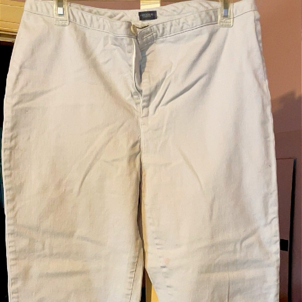 Recode Stretch White Capri Pants Size 12 Cotton Lycra Summer